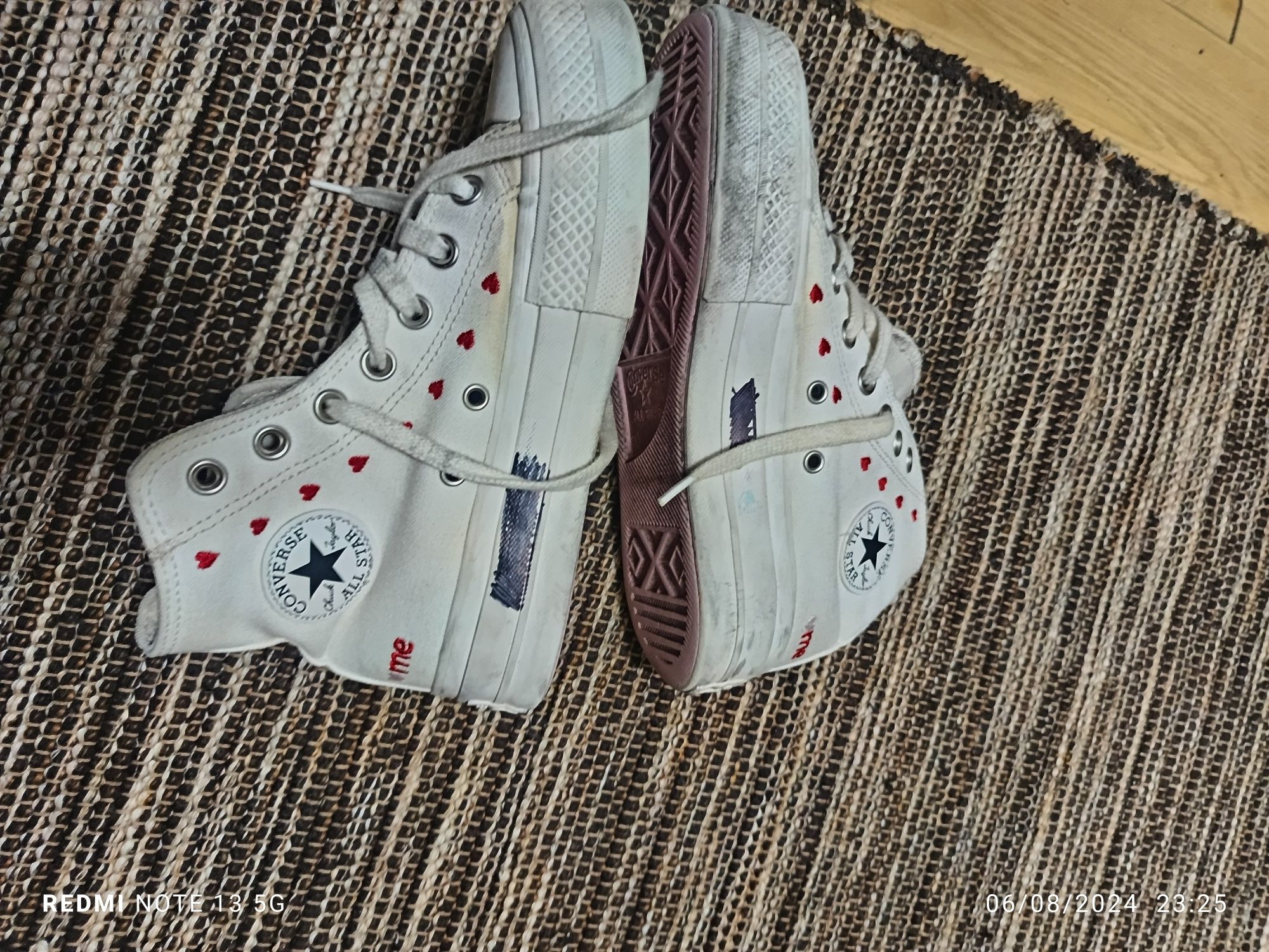 Tênis adidas love me