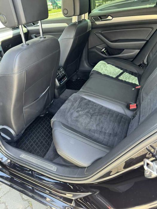продаж авто Volkswagen Passat
