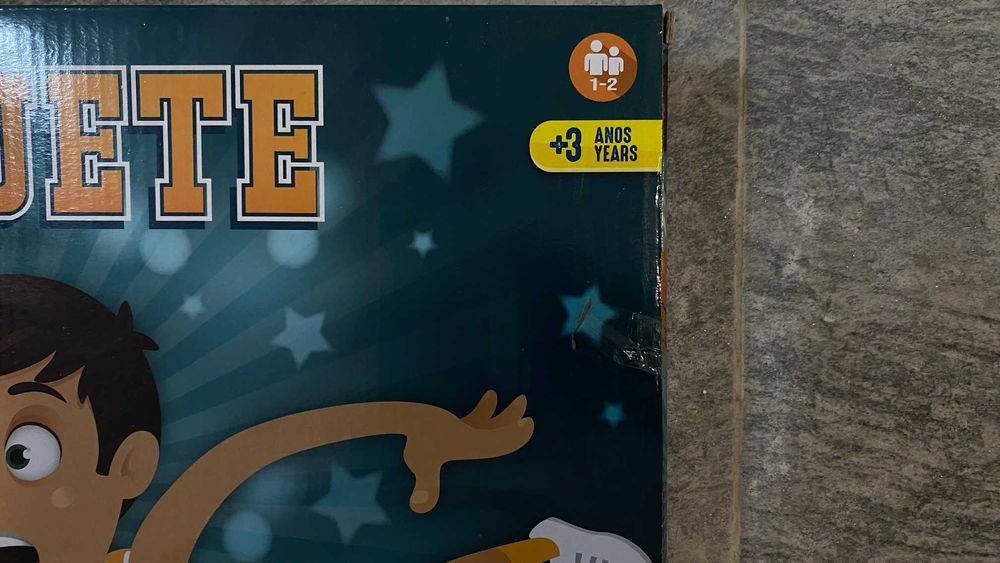 Jogos de tabuleiro novos - 7 €