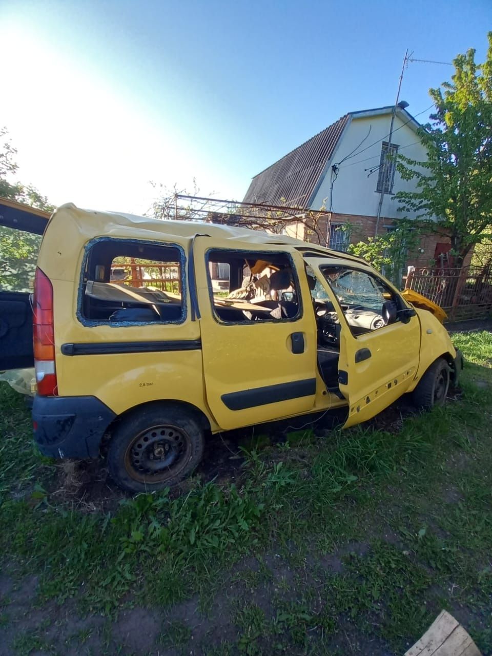Renault Kengo після ДТП