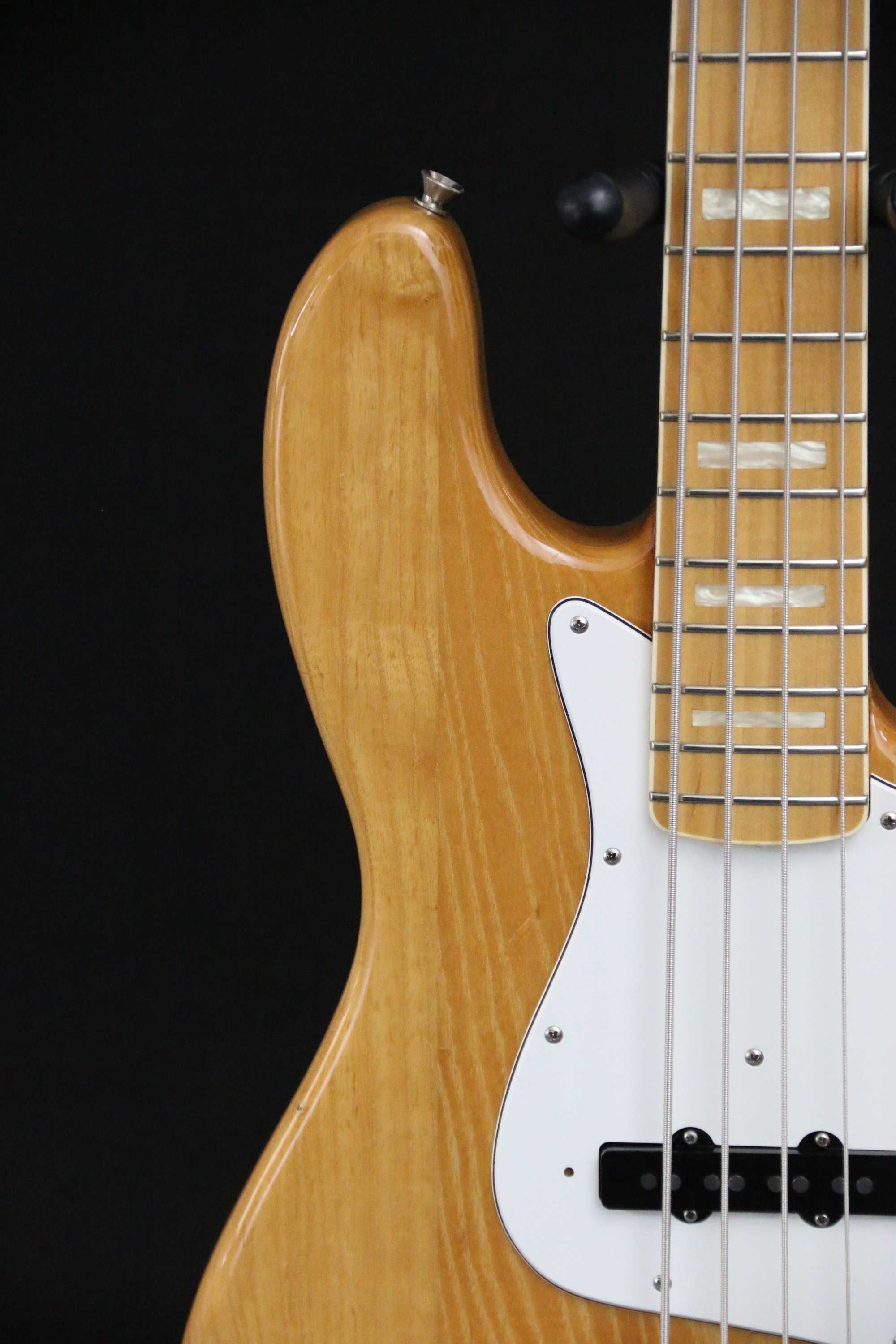 Fender Jazz Bass  75 Reissue Natural Japan