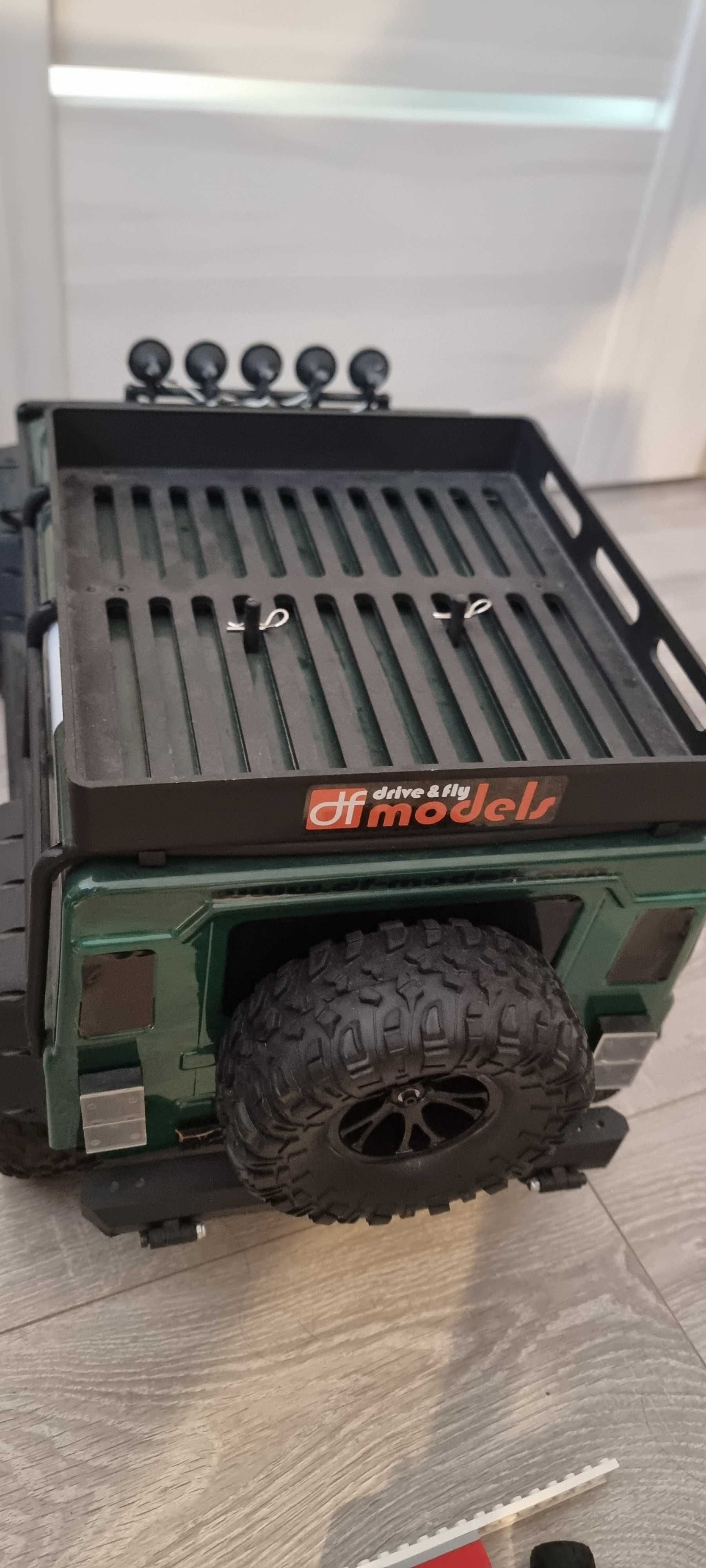 Model Samochodu RC DF-4J Crawler XXL 10 Years Green LED DF Models 3100