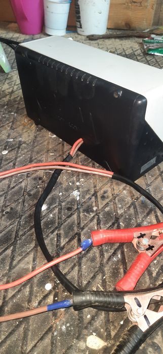 ДБЖ під автомобільний акумулятор