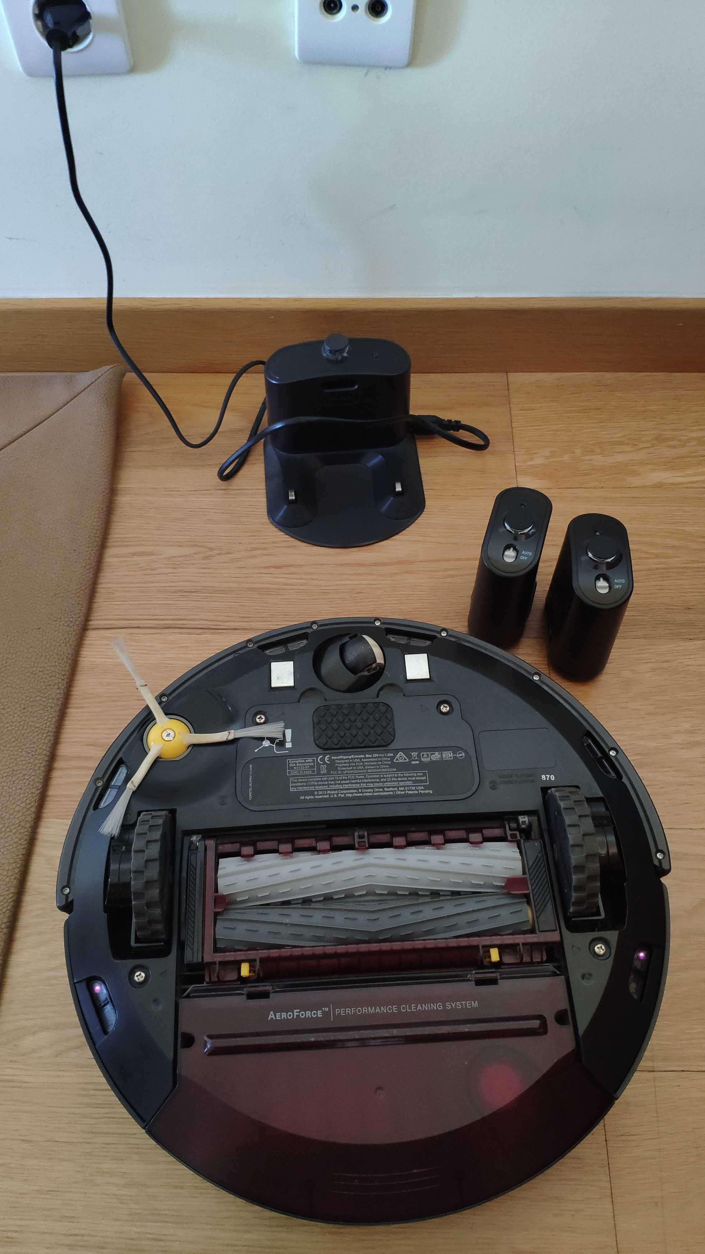 Aspirador iRobot Roomba 870