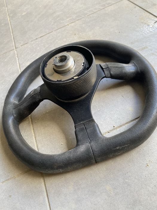 Volante original sparco para suzuki samurai e pneu 31