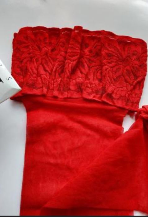 Панчохи червоні та білі