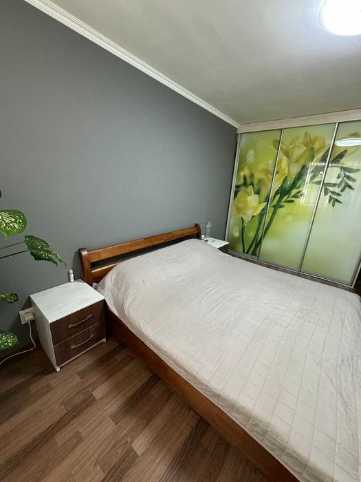 Дворівнева квартира на Виставці, вулиця Будівельників