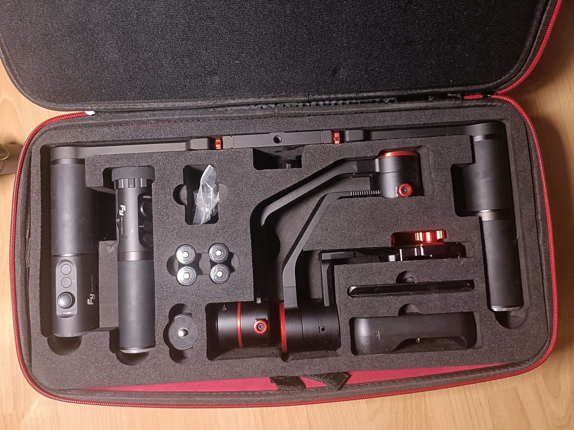Lumix G7 + Lumix Gx80 + gimbal a2000 Feiyutech + zestaw Youtubera