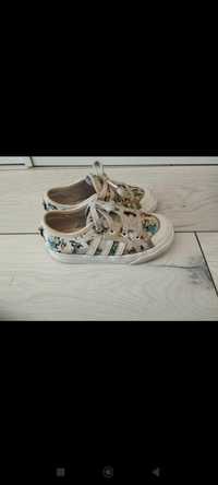 Trampki adidas 25