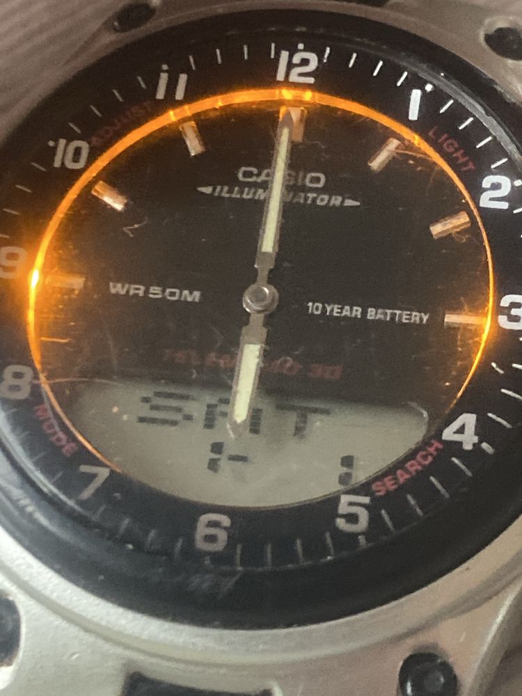 Casio AW-80 elektroniczny Illuminator