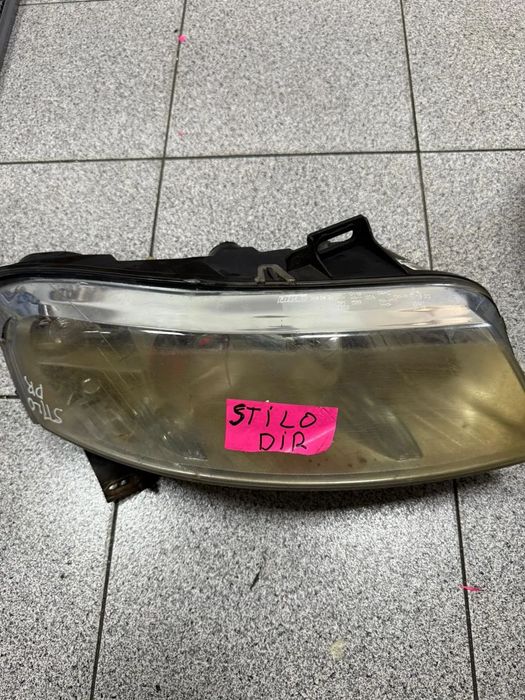 Farol direito fiat stilo
