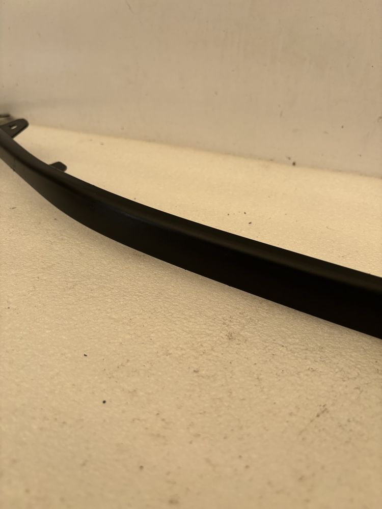 Toyota Verso 09-13 prawy hokej zderzaka przód listwa spoiler prawa