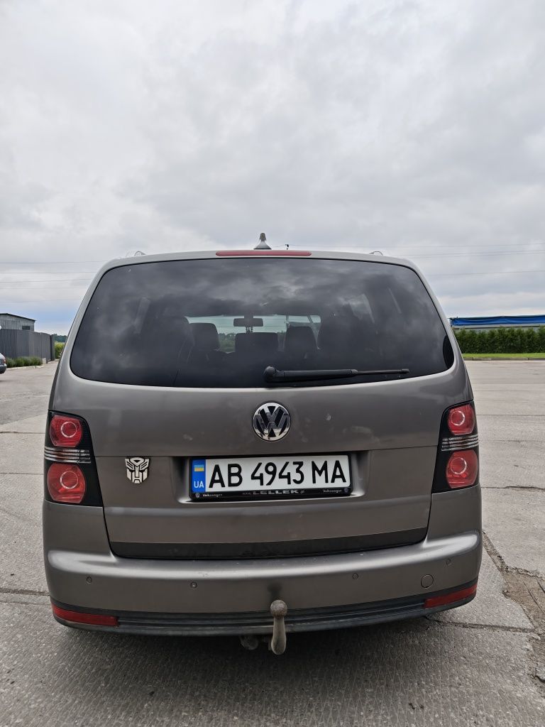 Volkswagen Touran 2008р. 2.0 TDI