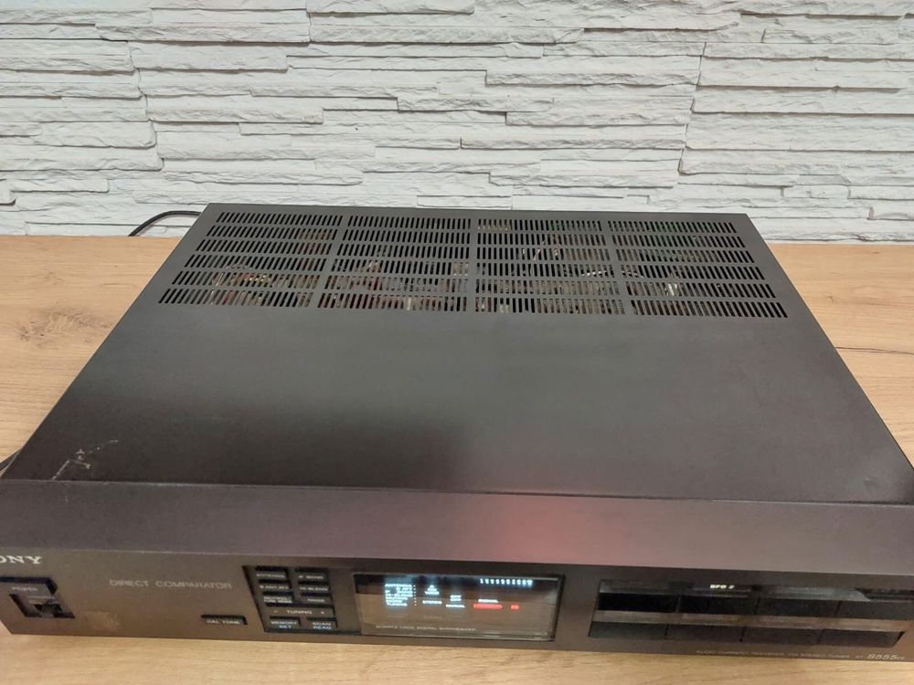 Tuner radiowo cyfrowy Sony ST-S555S
