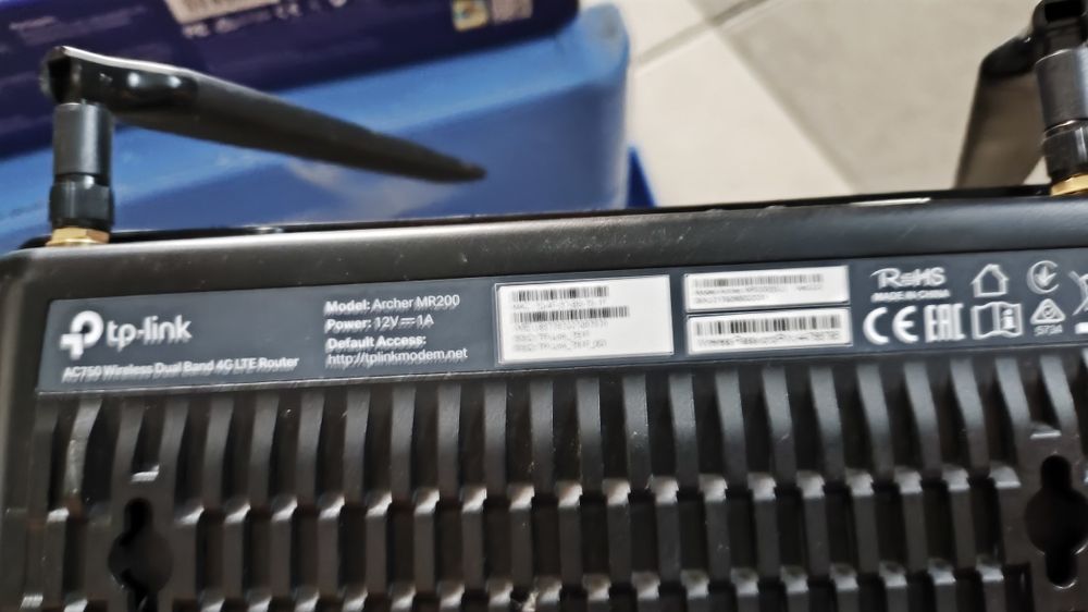 Ruter z modemem TP LINK archer MR200