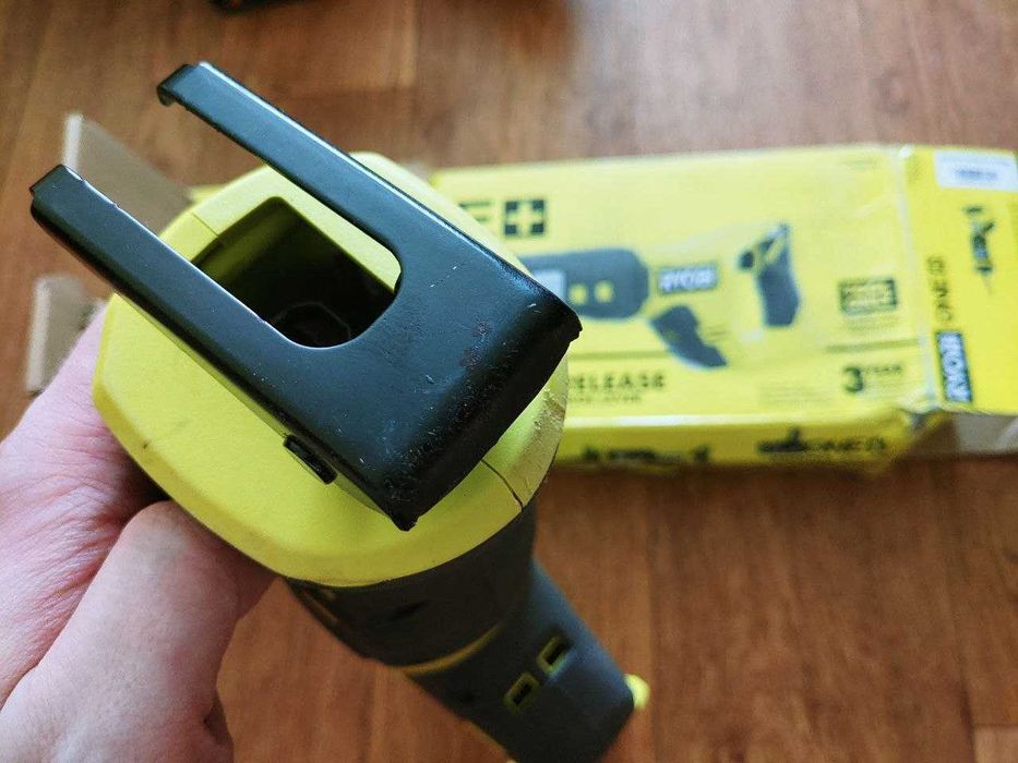 Аккумуляторная сабельная пила Ryobi ONE+ PCL515 18V