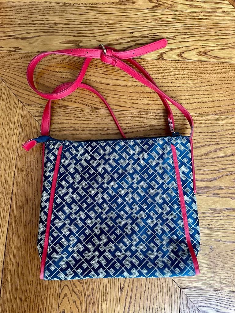 Torebka Tommy Hilfiger - listonoszka