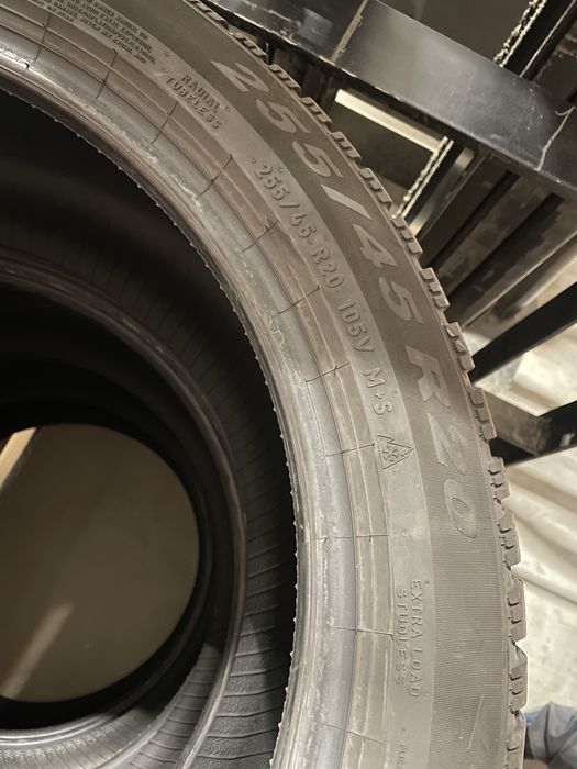 Opony Pirelli Scorpion Winter 2 255/45 R20