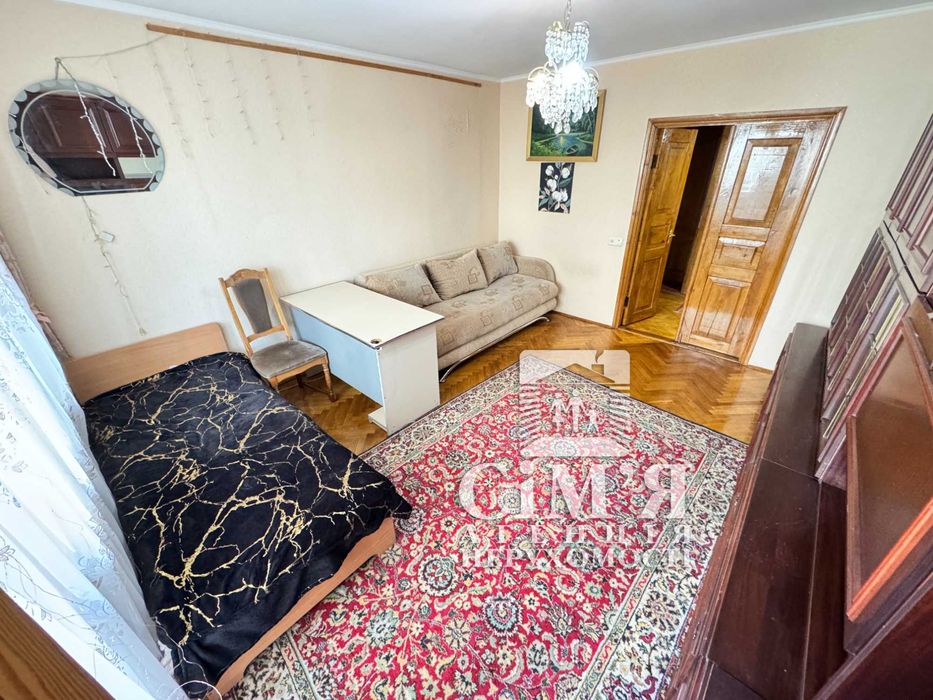 Продам 3-к квартиру окремі кімнати в цегляному будинку в р-ні Урожай