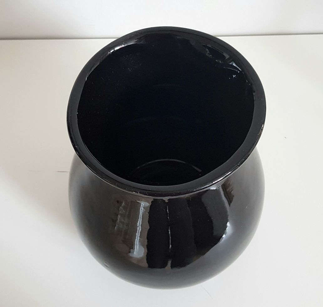 PRL czarny klasyczny wazon ceramiczny
