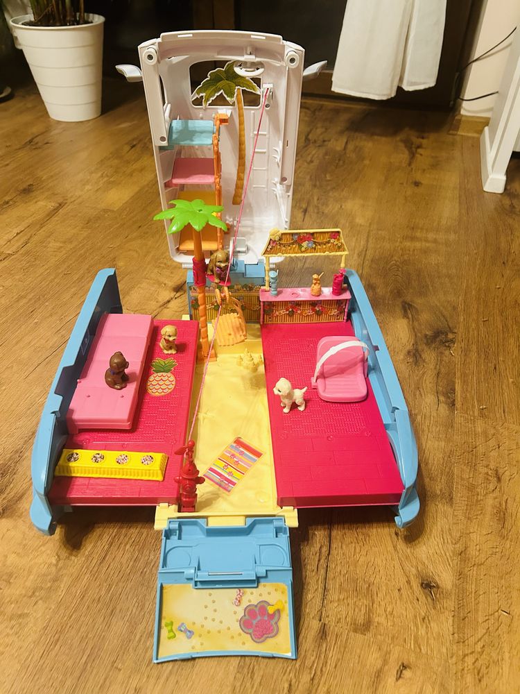 Camper Barbie pieski