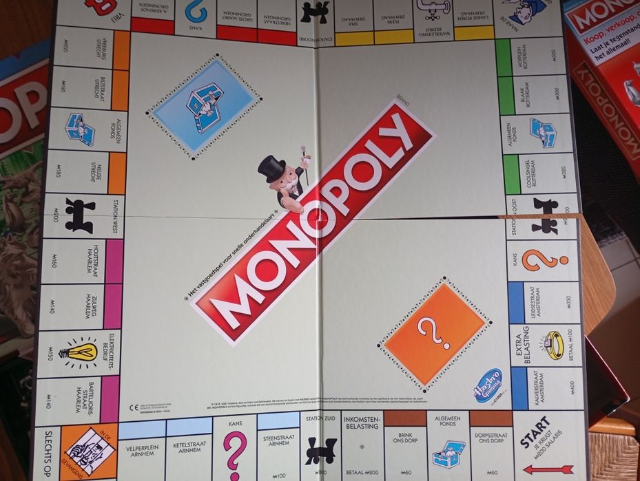 Jogo Monopoly – Edição Clássica (Como Novo)