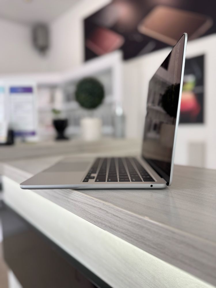 Open Box MacBook Air 13 2024 M3 16/512Gb Silver (MXCT3)