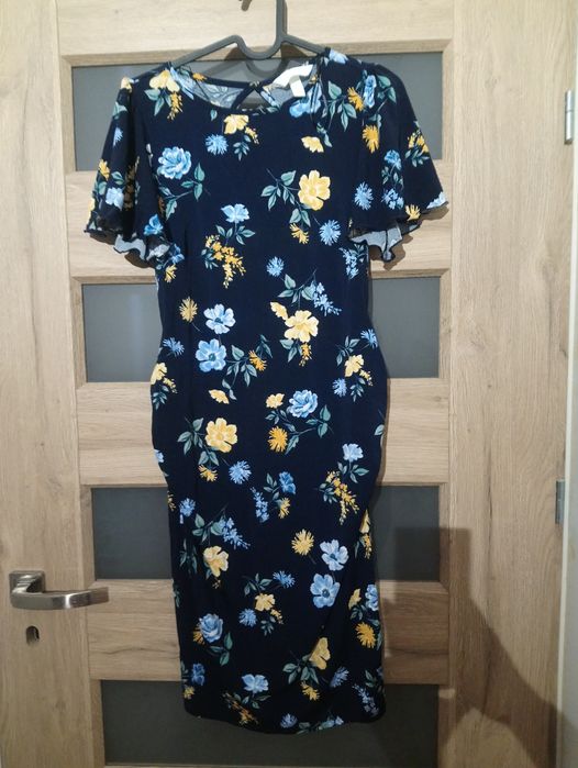 Sukienka ciążowa w kwiaty