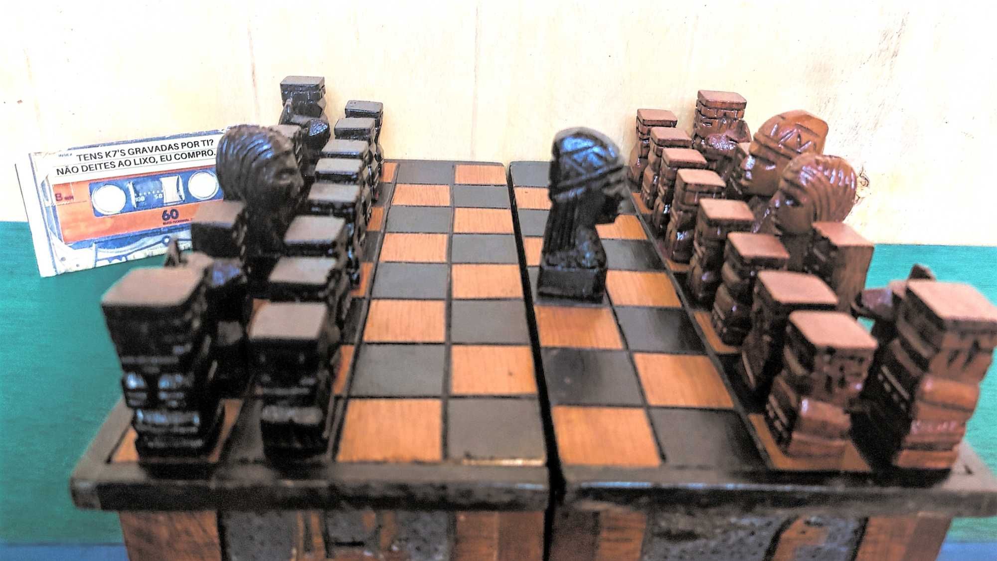 Jogo de Xadrez Portátil: Artesanato Inca