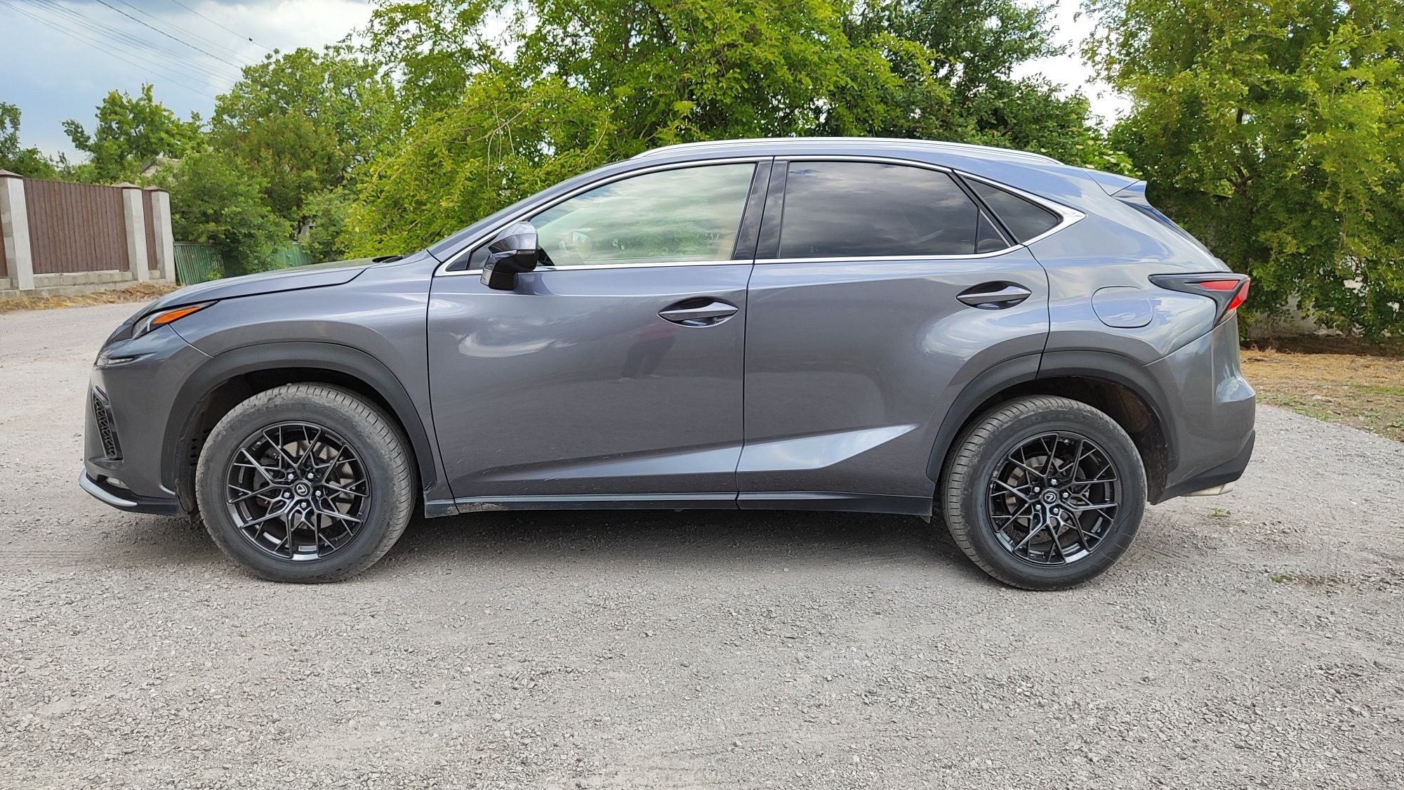 Продам авто Lexus NX