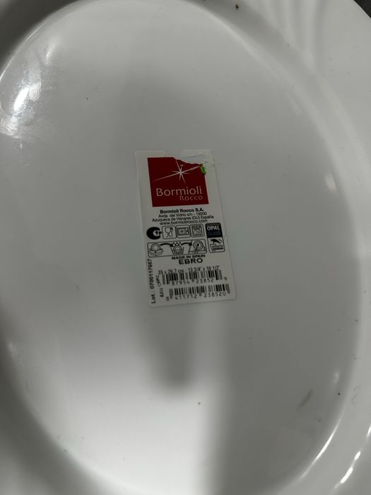 Conjunto de louça completa novo (nunca usado) - 38 peças