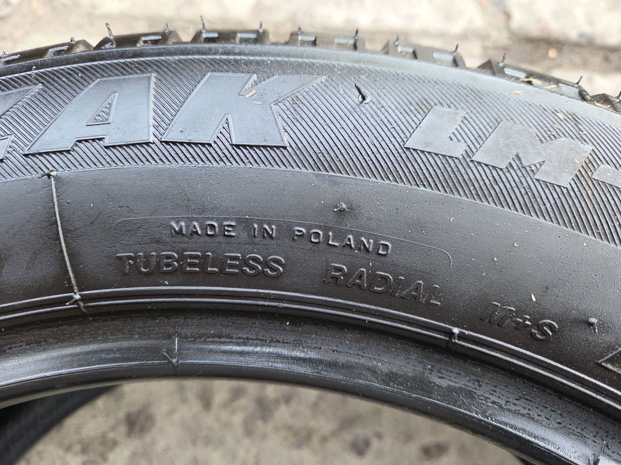 Шини всесезонні 205/55/r16, Bridgestone Blizzak LM-30