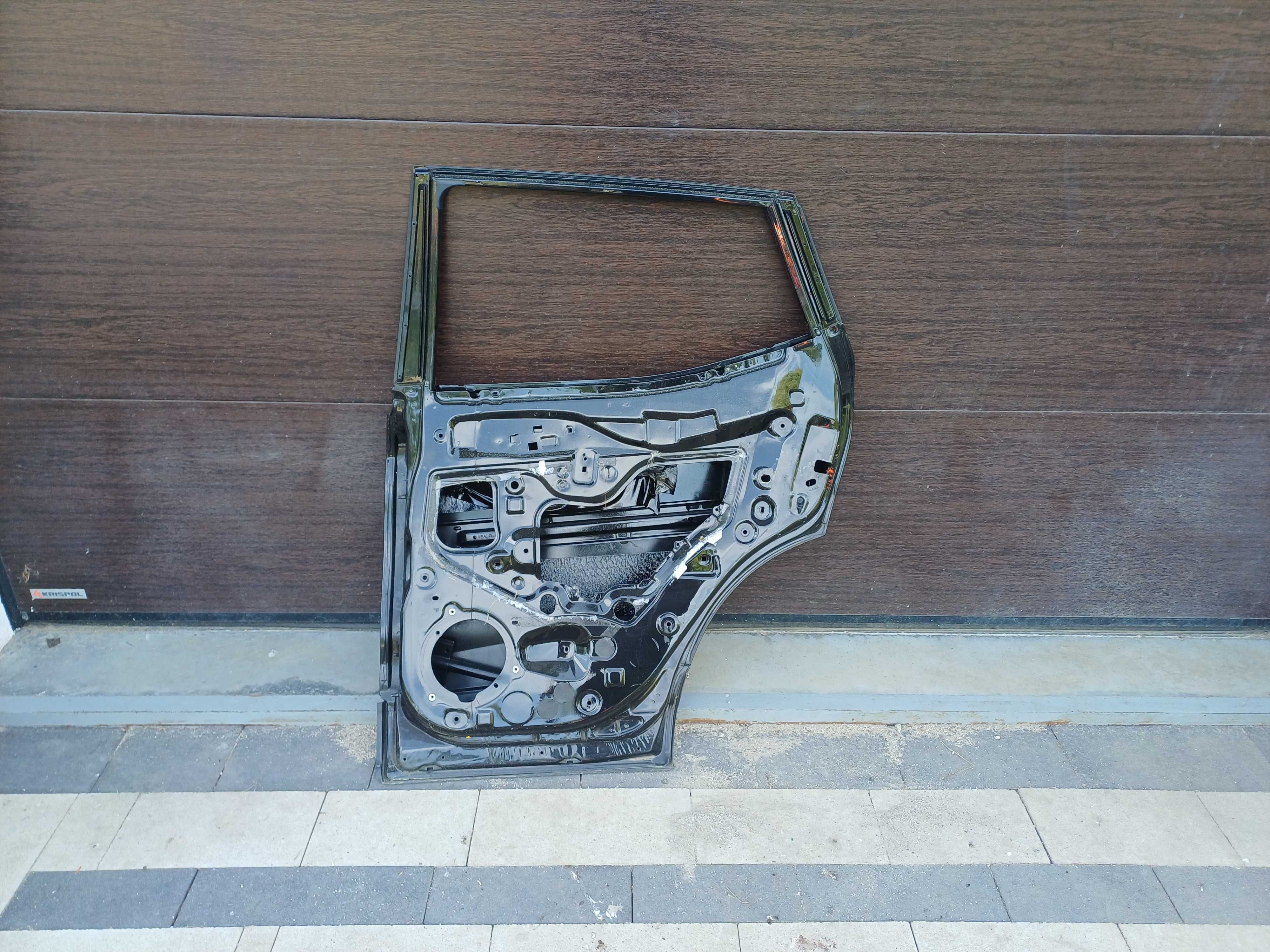 drzwi prawy tył nissan qashqai 2 II j11