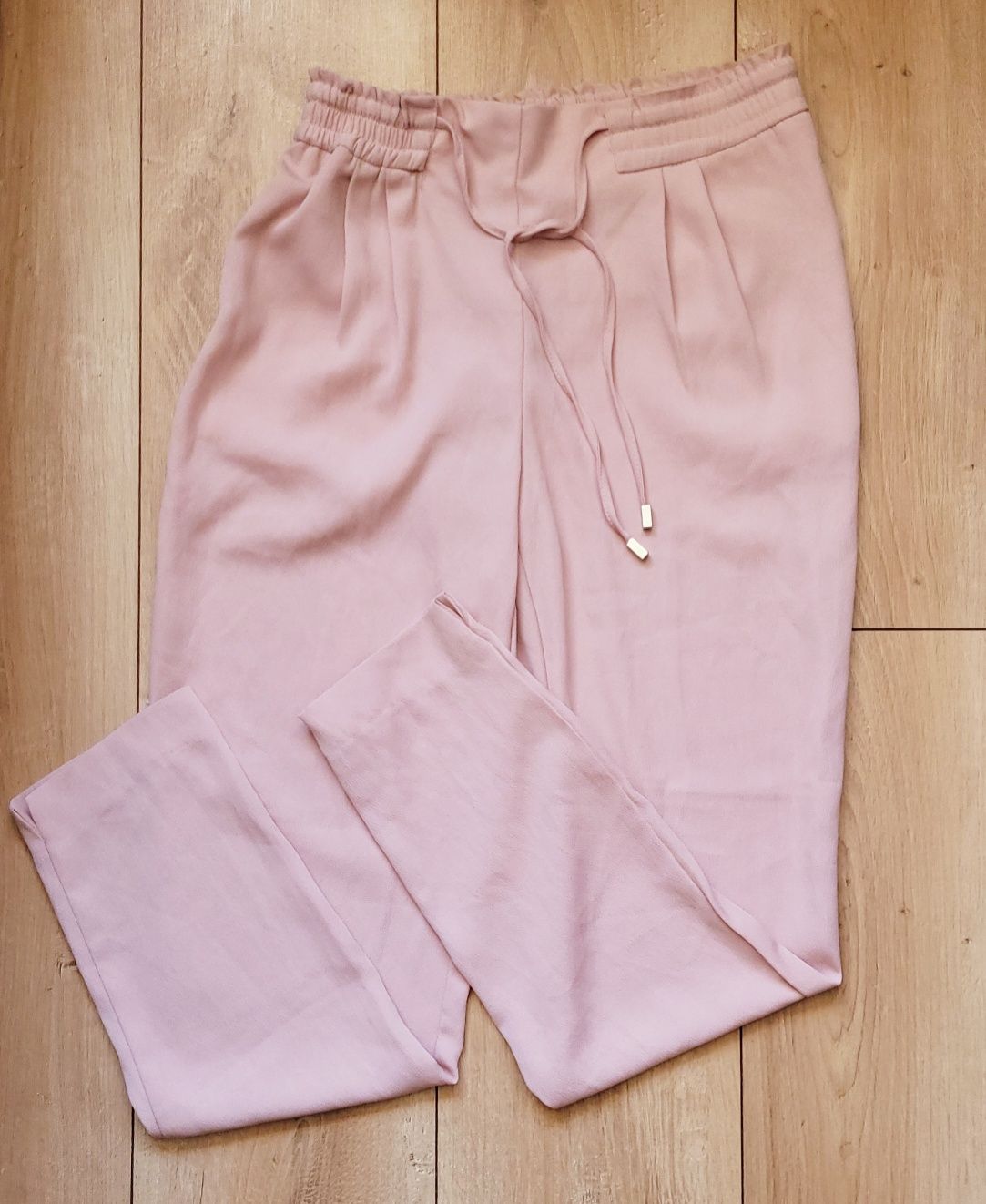 Spodnie materiałowe pudrowy róż Zara roz XS/6/34 jak nowe