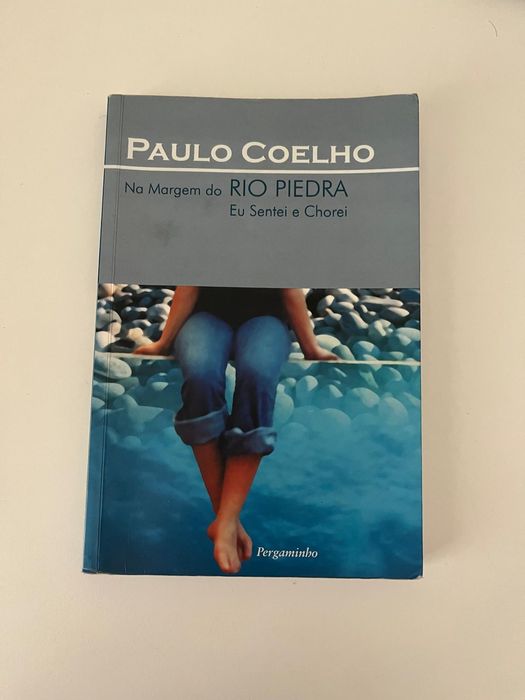 Livro Paulo Coelho- Na margem do RIO PIEDRA eu sentei e chorei