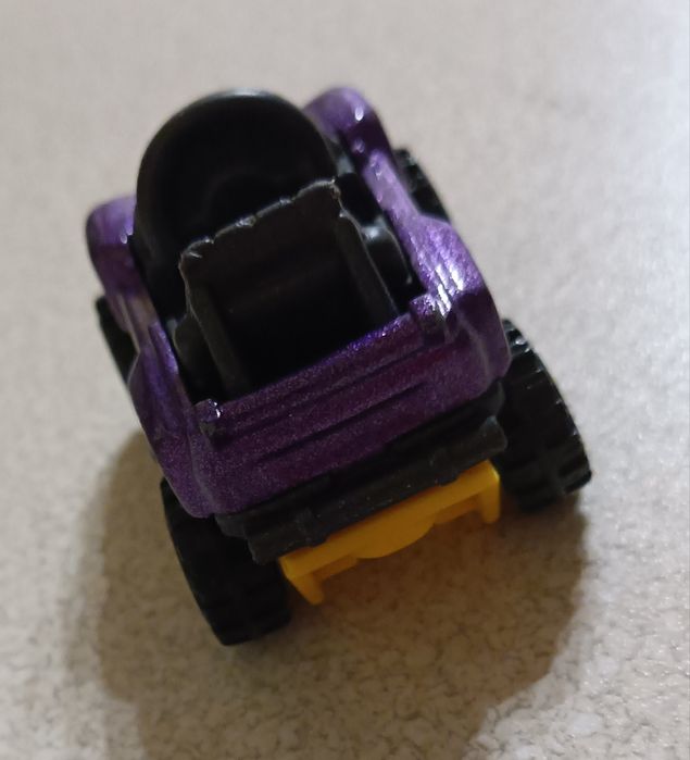 Іграшка хотвілс джип