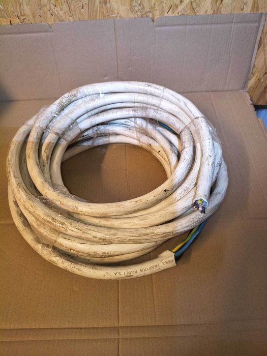 Kabel 5 x 10  pozostałość po budowie