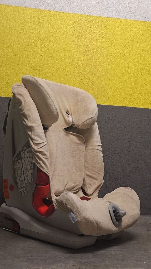 Cadeira auto ISOFIX Britax Rõmer Advansafix