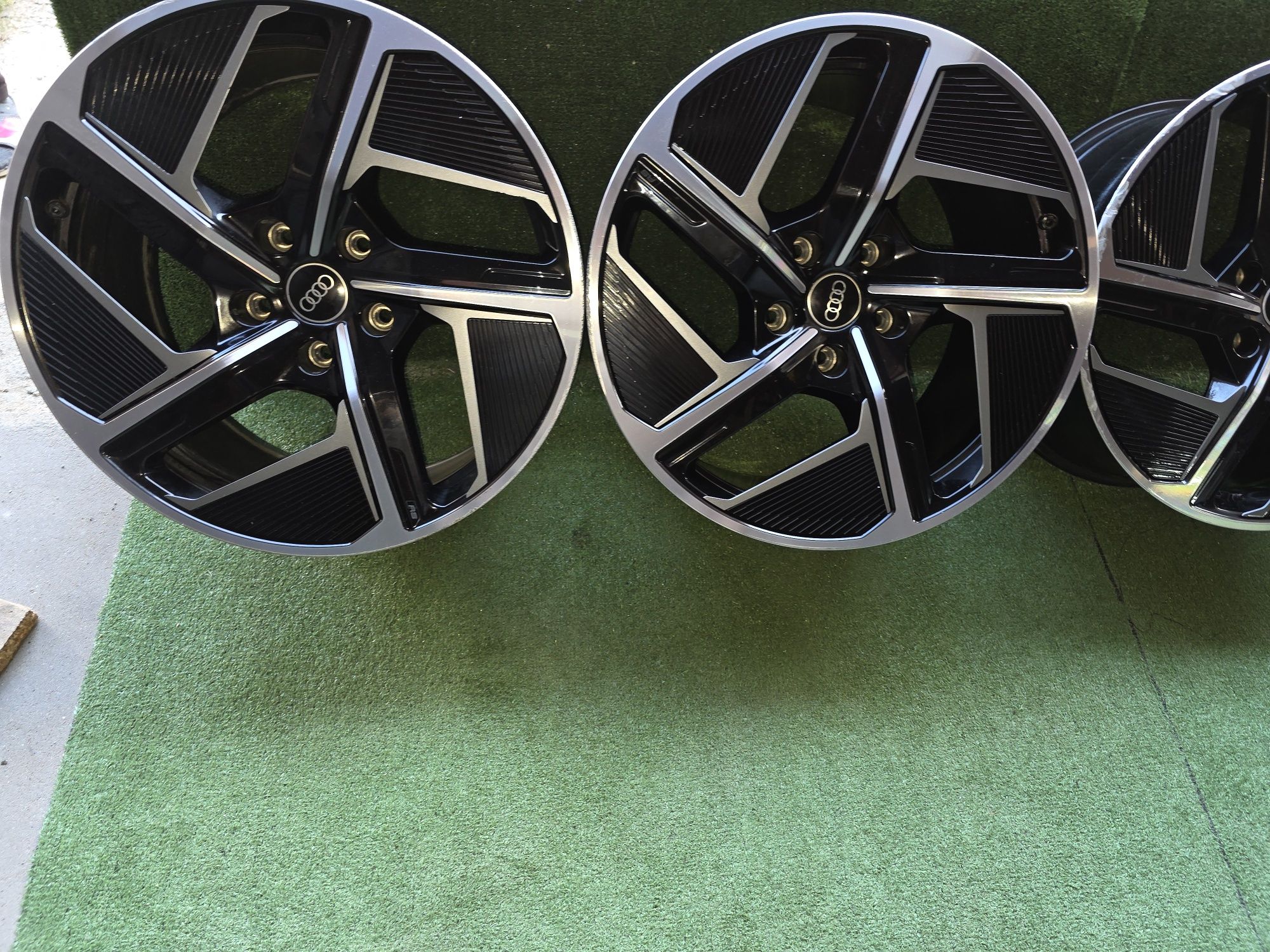 Sprzedam Alufelgi Orginalne Audi RS 5x130 20