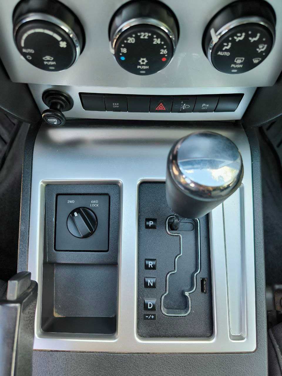 Авто для ЗСУ/ Рамний джип Dodge Nitro 2.8 Diesel Automat БЕЗ передплат