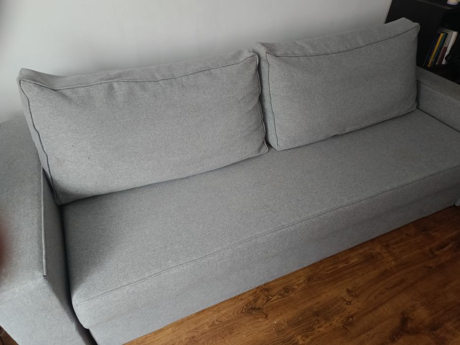 Okazja! Sprzedam roczną sofę !