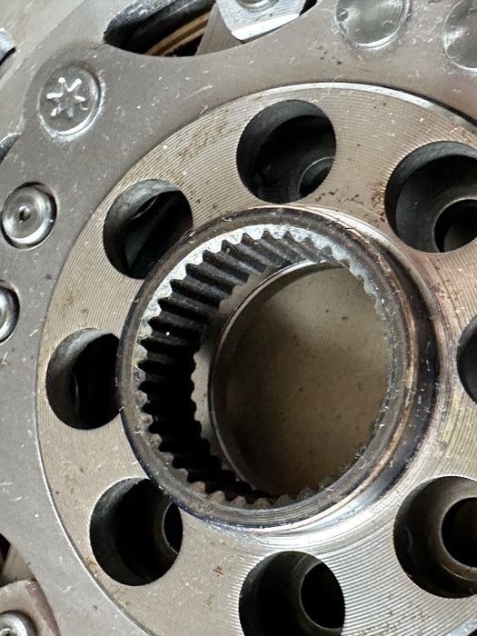 Демфер маховик vw t5 t6 multivan caravelle 06J105266AR