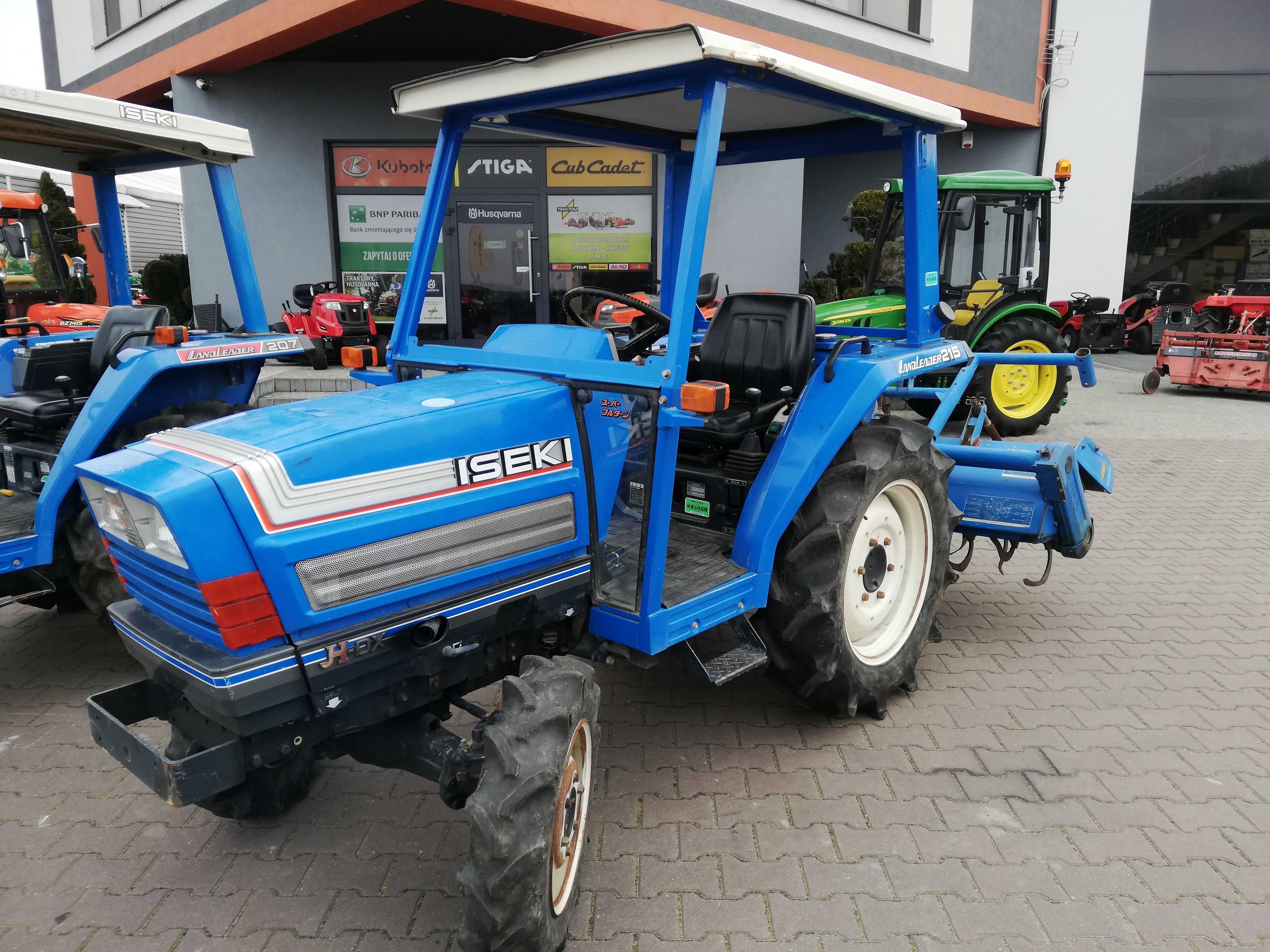 Traktor ISEKI TA215 ze wspomaganiem, rewersem i półkabiną 21,5 KM 4WD