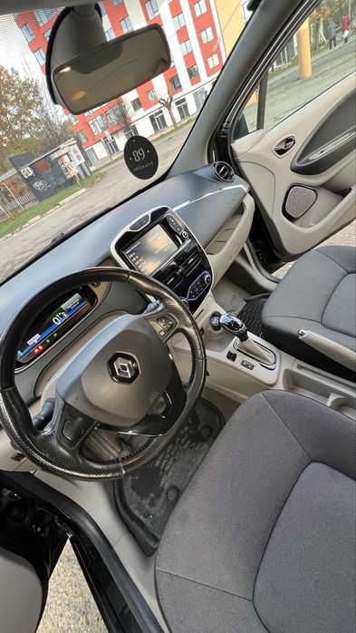 Renault Zoe рено зое 2015