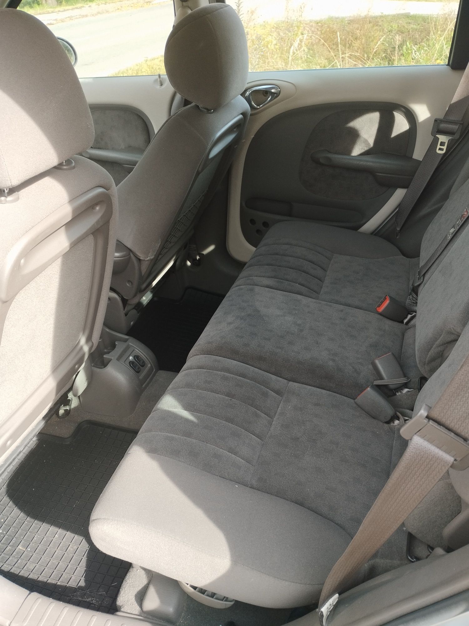 Chrysler pt cruiser rok 2002 poj 1600 benzyna ładny i zadbany