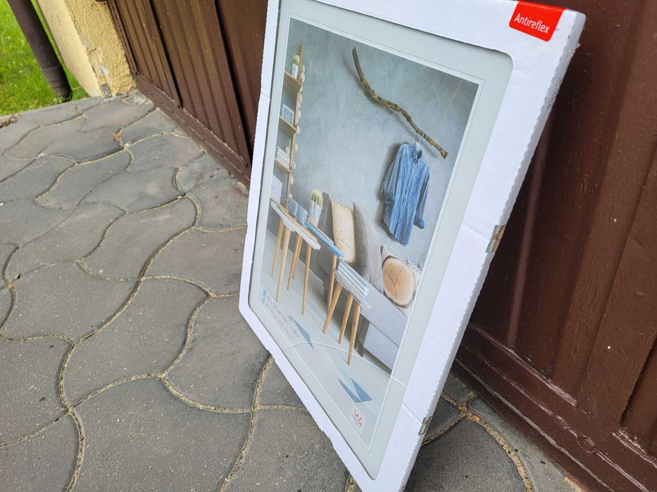 Obraz 50x40 w szkle do powieszenia na ścianie z uchwytami cienki nowy