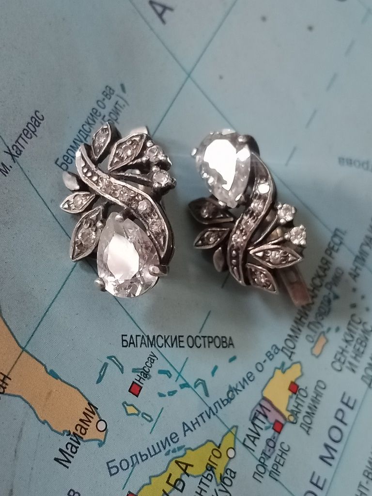 Серебряные серёжки с цирконием