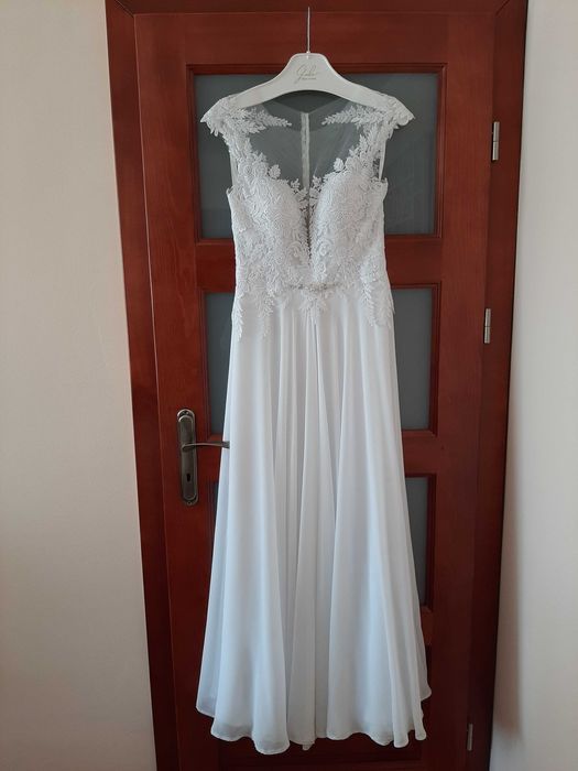 Suknia ślubna ręcznie wyszywana rozmiar M