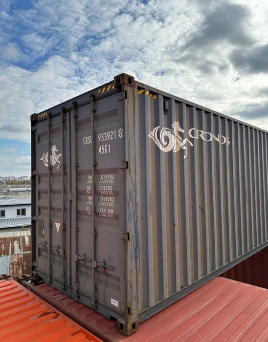 Продам морские контейнеры 40футDV/ HC большой выбор.
Ціна 3500 дол

дл