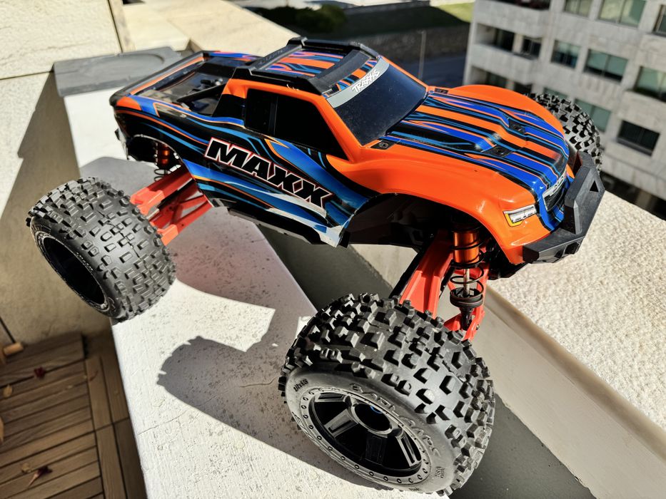 Traxxas Maxx 3S c/ muitos extras